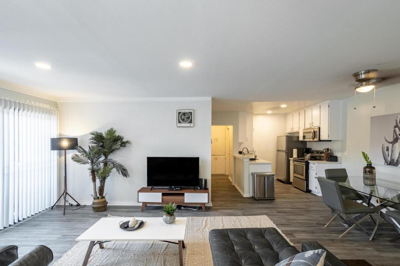 1Br Apartment In North Hollywood With Balcony - Los Angeles, Los Angeles